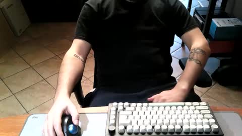 Snapshot of mr_kaa chatting on 02.16.25 mr_kaa online show from 02.16.25