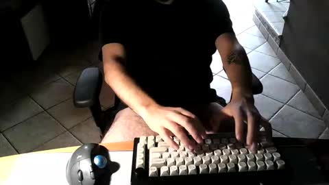 Snapshot of mr_kaa chatting on 10.01.25 mr_kaa online show from 10.01.25