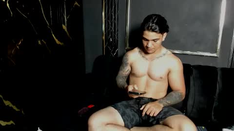 mr_maximo online show from 12.16.25