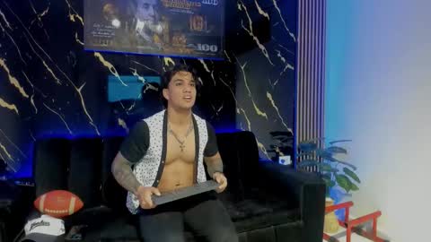 mr_maximo online show from 02.13.26