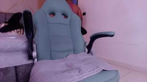 MIKEE online show from 04.11.26