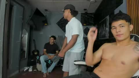 mr_mois online show from 04.23.26