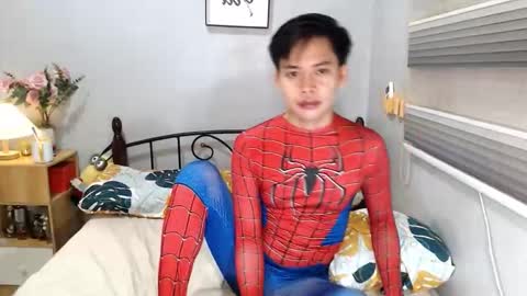 Snapshot of mr_squidcock chatting on 11.20.25 KYLE online show from 11.20.25