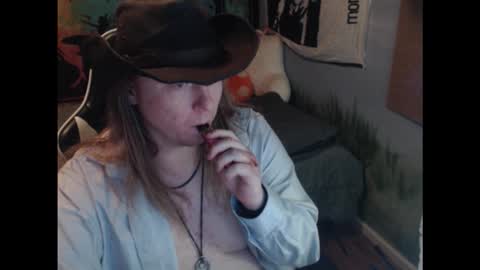 mr_strawberry online show from 12.21.25