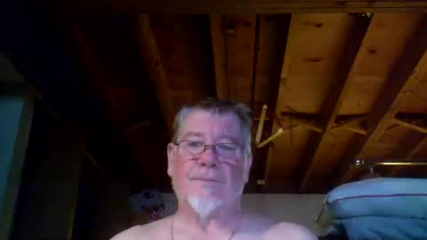 Snapshot of mrblade666 chatting on 06.11.26 mrblade666 online show from 06.11.26