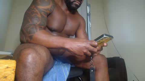 Snapshot of mrbrown_strong chatting on 07.13.26 mr brown online show from 07.13.26