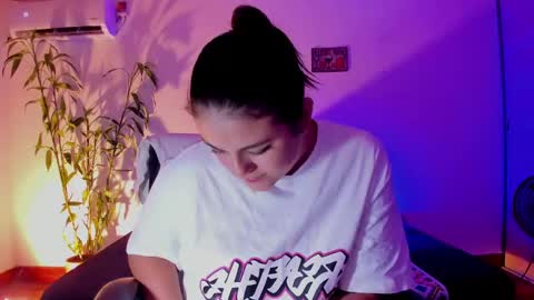 Laura online show from 12.20.24