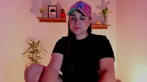 Laura online show from 01.23.25