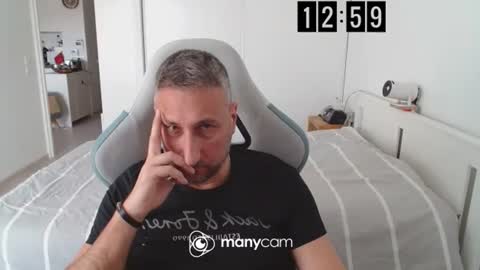 Snapshot of mrdr000 chatting on 03.20.26 mrdr000 online show from 03.20.26