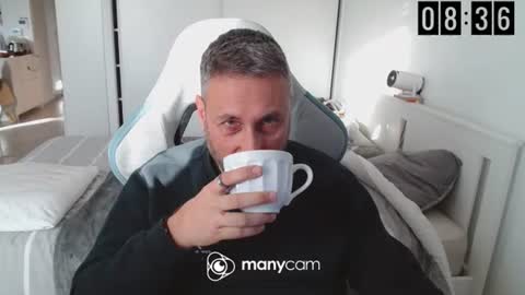 Snapshot of mrdr000 chatting on 03.31.26 mrdr000 online show from 03.31.26