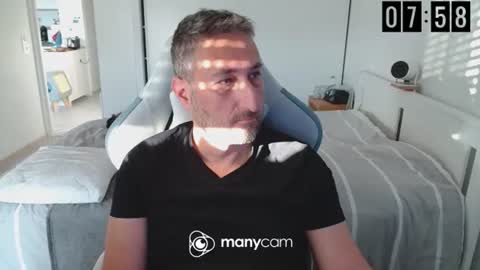 Snapshot of mrdr000 chatting on 04.15.26 mrdr000 online show from 04.15.26