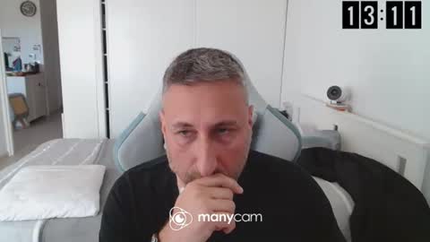 Snapshot of mrdr000 chatting on 04.16.26 mrdr000 online show from 04.16.26