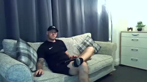 mrengland86566 online show from 09.18.25