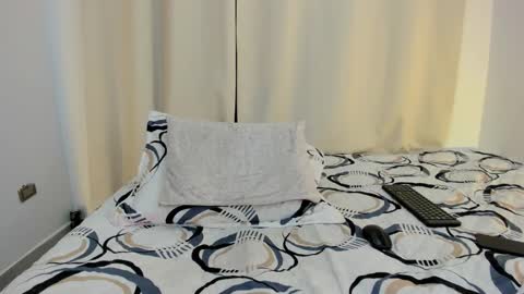 Snapshot of mrhot_night chatting on 11.13.25 Bastian online show from 11.13.25