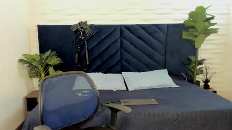 mrjustin_ online show from 10.30.25