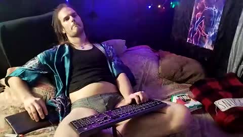 Snapshot of mrkinksized chatting on 01.14.25 MrKinkSized online show from 01.14.25