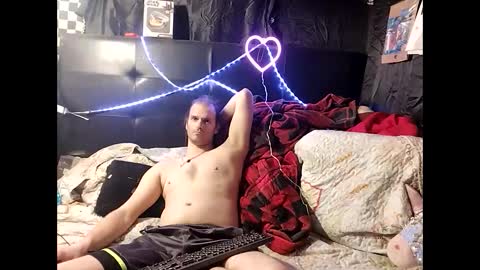 Snapshot of mrkinksized chatting on 02.26.25 MrKinkSized online show from 02.26.25