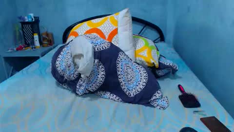 Snapshot of mrladybunnycock chatting on 10.19.25 mrladybunnycock online show from 10.19.25