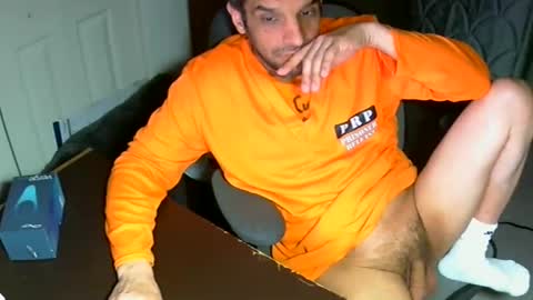 Snapshot of mrmarcxxcam chatting on 05.04.26 MrMarc online show from 05.04.26