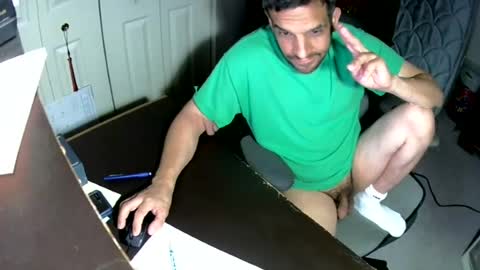 Snapshot of mrmarcxxcam chatting on 06.14.26 MrMarc online show from 06.14.26