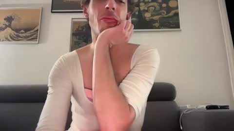 TaleOfLaura online show from 12.23.24