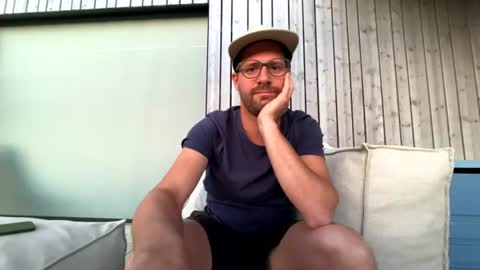 Snapshot of mrnieve chatting on 07.24.26 mrnieve online show from 07.24.26