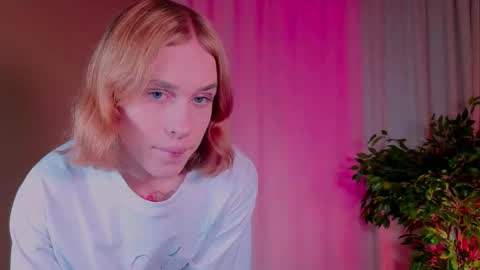 Snapshot of mrs_mills chatting on 10.01.25 Barbie online show from 10.01.25