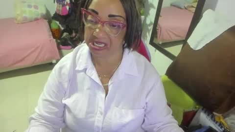 mrs_mommy online show from 01.06.25