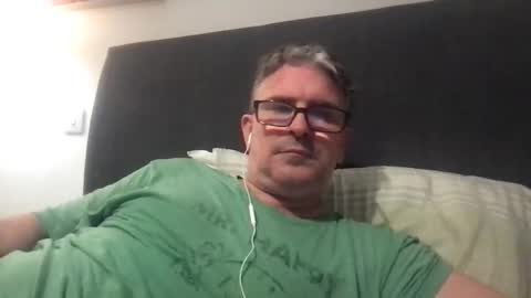 Snapshot of mrsensible chatting on 03.04.26 Mr Sensible online show from 03.04.26