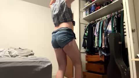 Snapshot of mrsissy812575 chatting on 05.08.26 mrsissy812575 online show from 05.08.26