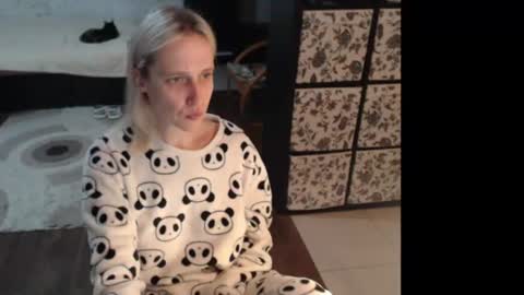 Snapshot of mrsluck chatting on 06.27.26 Sasha online show from 06.27.26