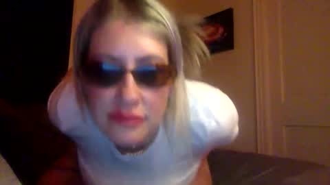 Snapshot of mrsprissxo chatting on 04.18.26 MrsPrissXO online show from 04.18.26