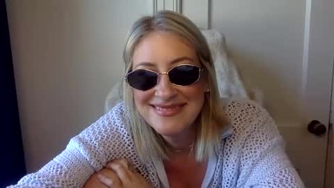 Snapshot of mrsprissxo chatting on 04.27.26 MrsPrissXO online show from 04.27.26