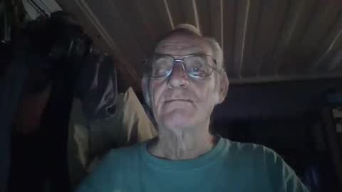 Snapshot of mrsubman chatting on 04.21.26 Chuck online show from 04.21.26
