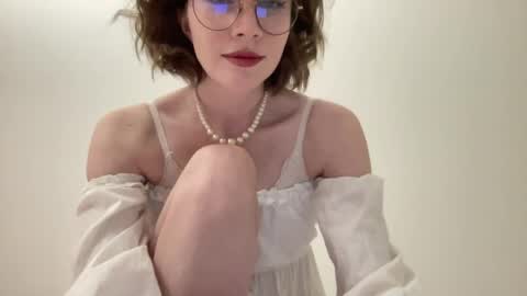 Snapshot of ms_christiana chatting on 05.13.26 ms_christiana online show from 05.13.26