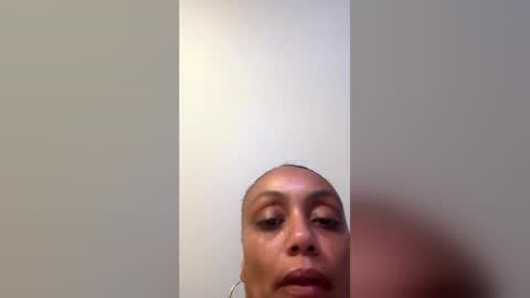 Snapshot of ms_discreet chatting on 06.22.26 ms_discreet online show from 06.22.26