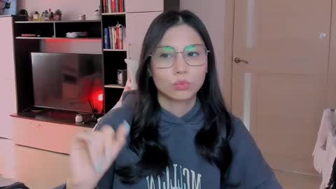 ms_emily_ online show from 04.23.26