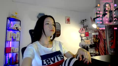 Snapshot of ms_lissa chatting on 04.18.26 MISS LISSA online show from 04.18.26
