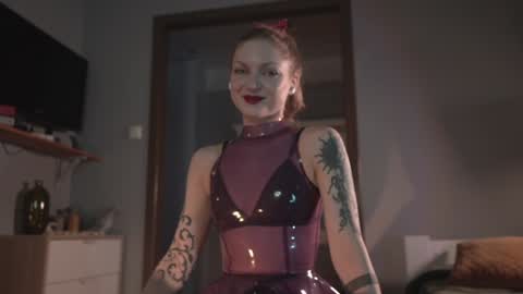 Snapshot of ms_lorelei chatting on 02.07.25 Lore online show from 02.07.25