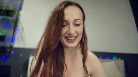 Snapshot of ms_mel chatting on 12.31.24 Melanie online show from 12.31.24