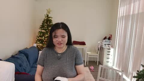 Snapshot of ms_mochii chatting on 06.26.26 R o r i SnapChat heyroriv2 wednesday - sunday Noon oclock mountain - 5pm mountain online show from 06.26.26