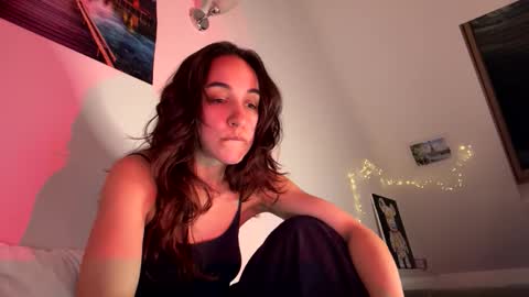 ms_sophiee online show from 04.19.26