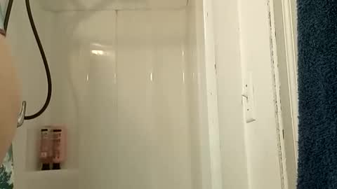 Snapshot of msalls1124 chatting on 02.16.26 melissa online show from 02.16.26