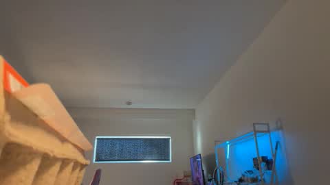 Snapshot of mskitty000 chatting on 12.03.25 mskitty000 online show from 12.03.25