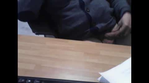 Snapshot of mtwpaul chatting on 01.06.25 mtwpaul online show from 01.06.25