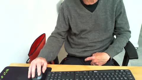 Snapshot of mucfag chatting on 06.11.26 mucfag online show from 06.11.26