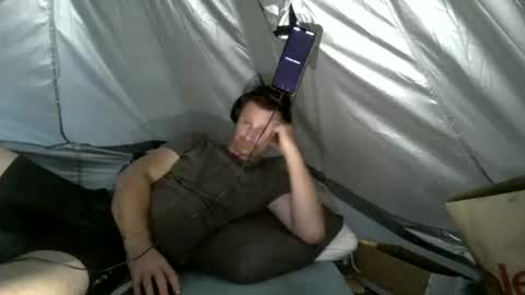 Snapshot of mudjimba chatting on 11.08.25 mudjimba online show from 11.08.25