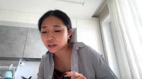 Mia online show from 03.16.26