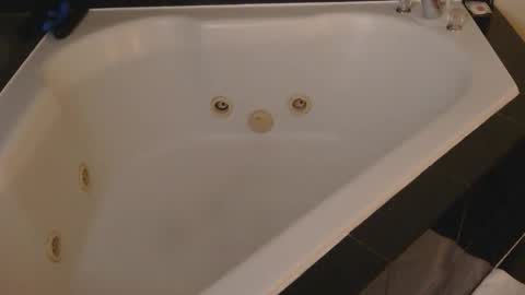 Snapshot of mullysgirl chatting on 11.24.25 mullysgirl online show from 11.24.25