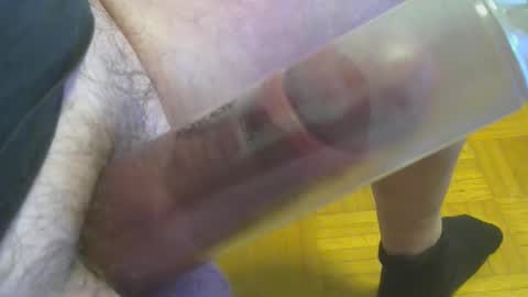 Snapshot of multiplecumandorgasm chatting on 03.05.25 Juicy German Cock online show from 03.05.25